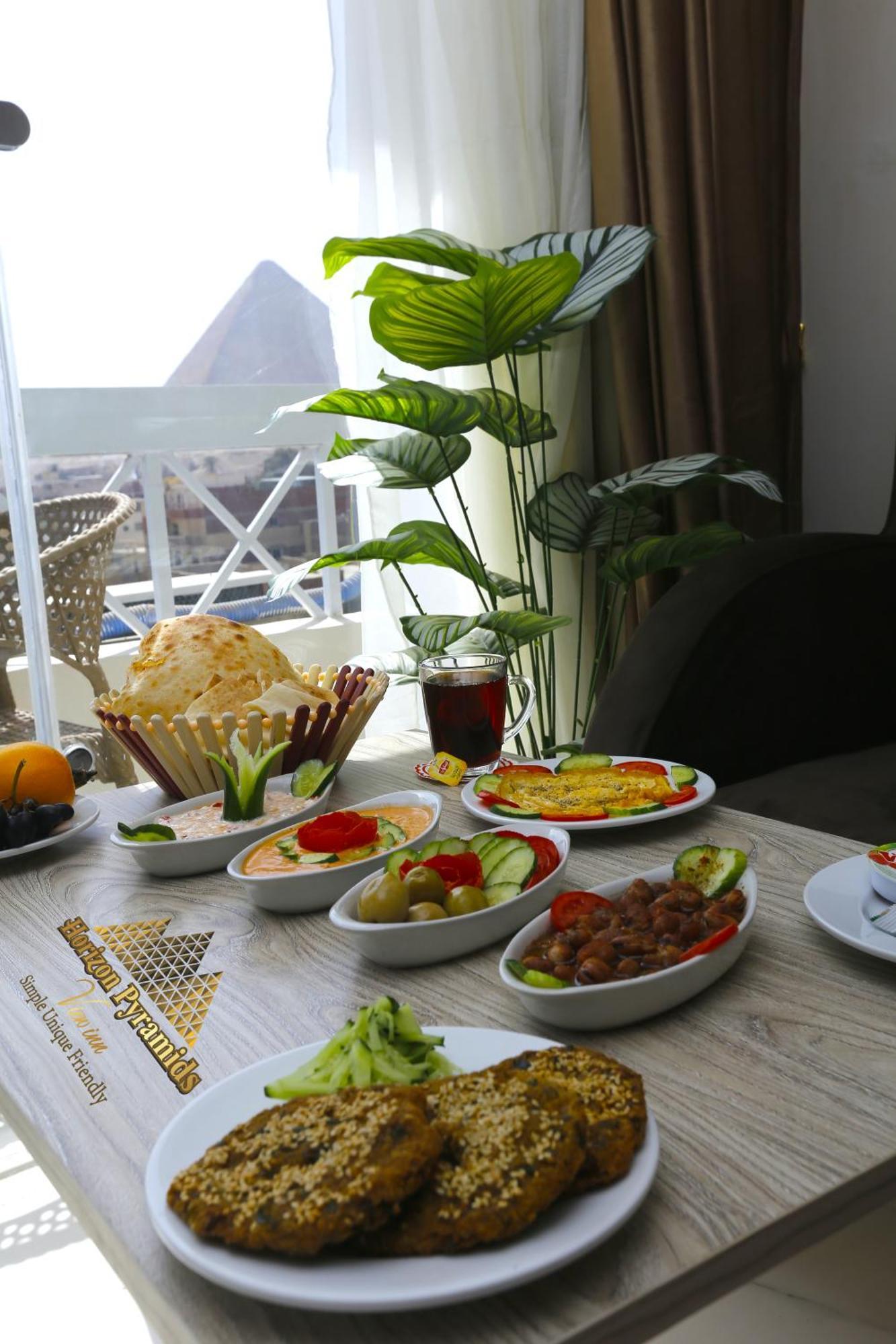 Horizon Pyramids View Inn Kafrat al Jabal Exterior photo